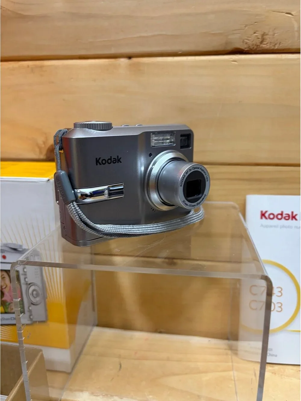 Kodak EasyShare C743 Silver 7.1MP Digital Camera complete with case